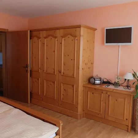 شقة Gaestehaus Nocker *