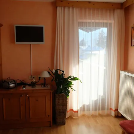 شقة Gaestehaus Nocker *